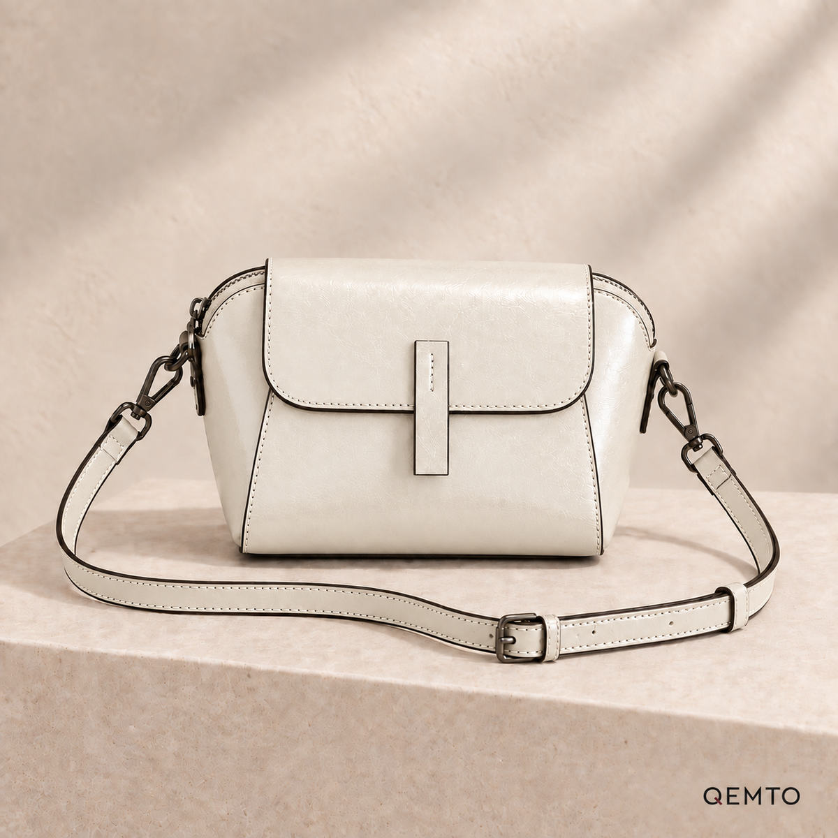QEMTO Nora Crossbody Bag in White — front product view